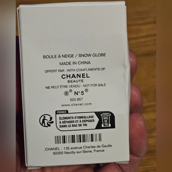 Perfume No. 5 Snow Globe Ornament No. 5 Perfume Holiday Christmas GWP - Picture 6 of 6